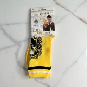 NWT Harry Potter Hufflepuff house socks yellow/gold
